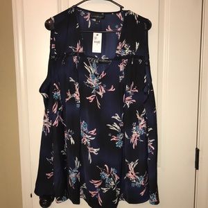 Adorable lane Bryant swing blouse Silky and dressy